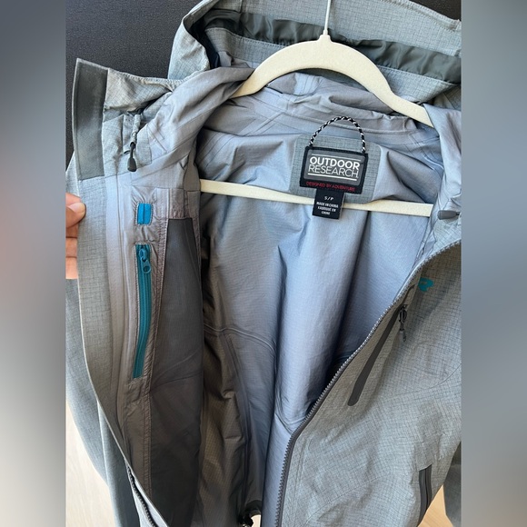 GORETEX Outdoor Research Jacket - Picture 5 of 7